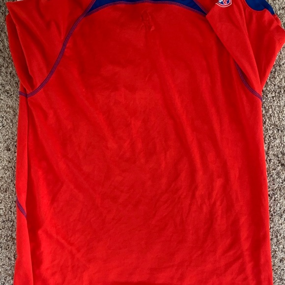 t-shirt - Picture 2 of 2